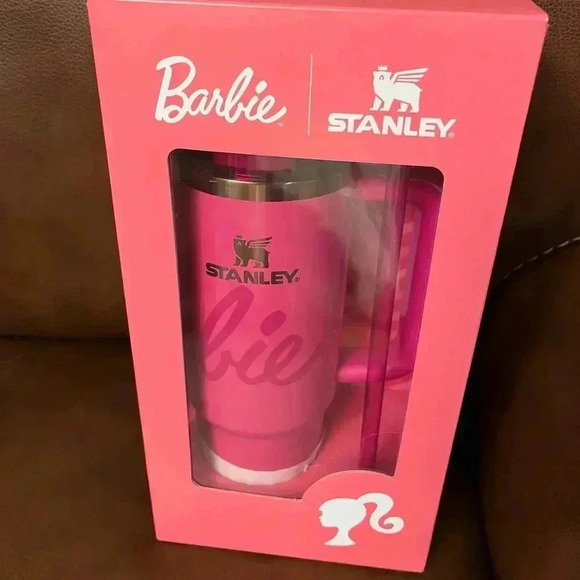 NIB Stanley x Barbie Icon Pink 30 oz unreleased steel Tumbler in collectors box - Picture 2 of 3